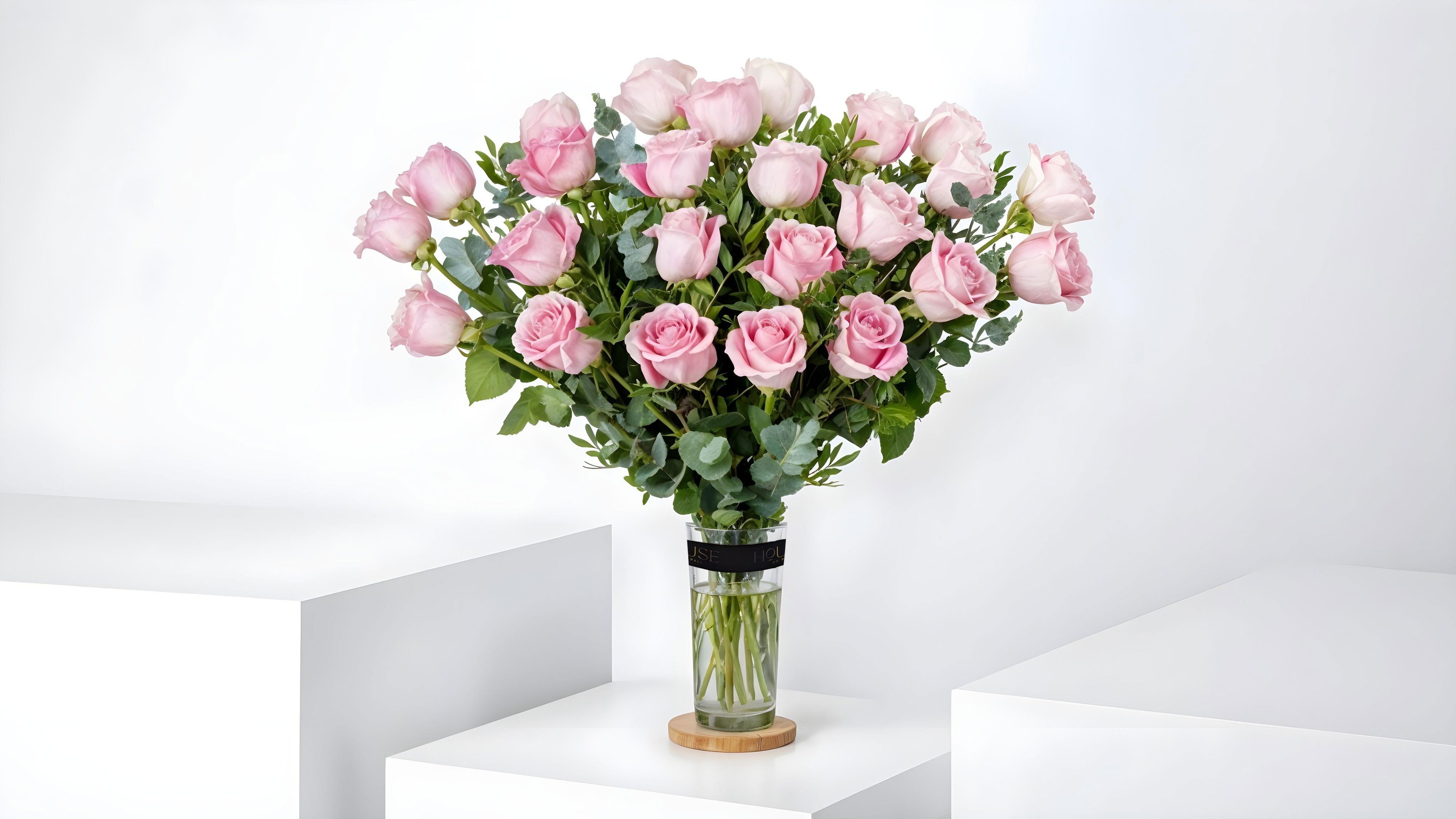 25 Pink/Colour Roses in a Vase